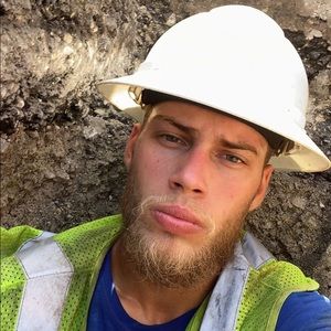 Meet your Posher, Connor